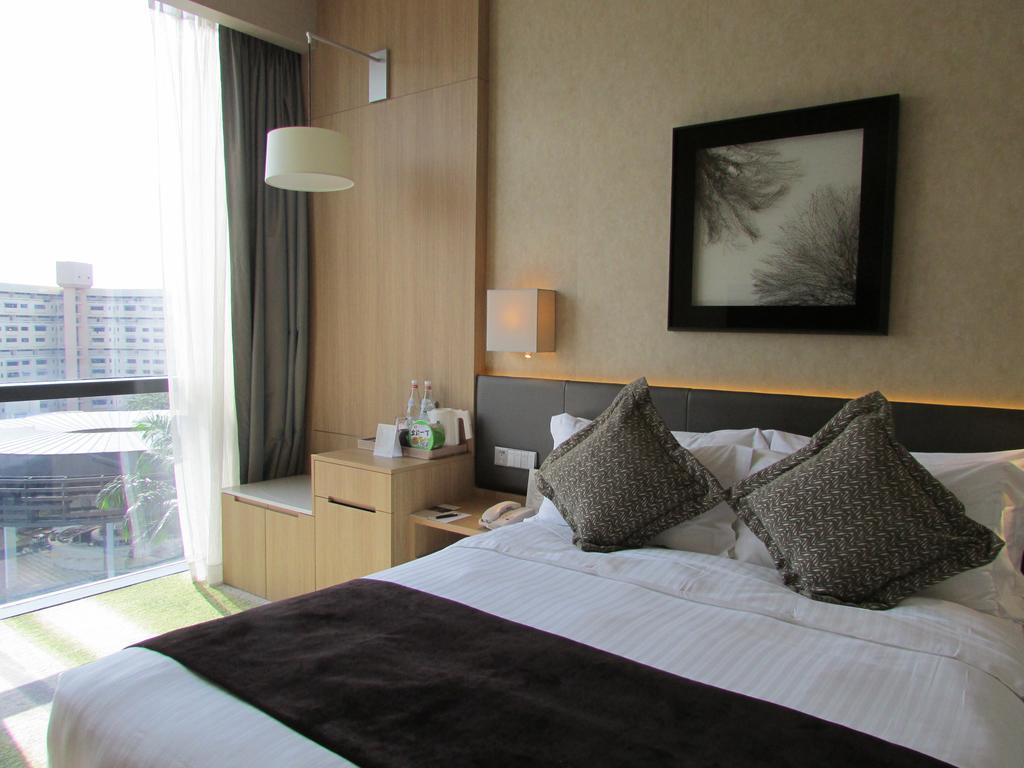 סינגפור Momentus Hotel Alexandra מראה חיצוני תמונה